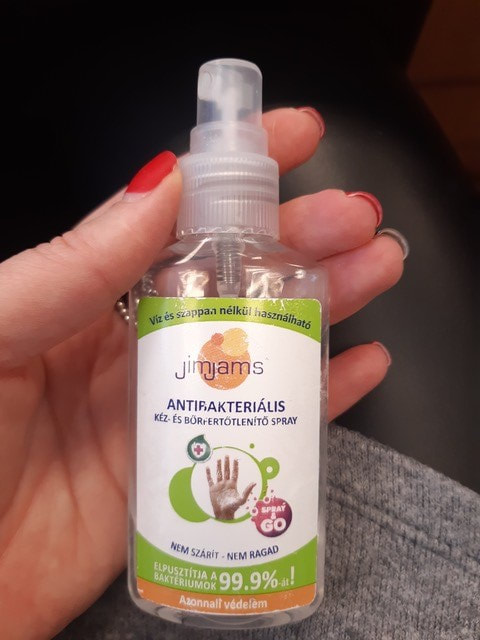 Antibakteriális kéz és bőrfertőtlenítő spray